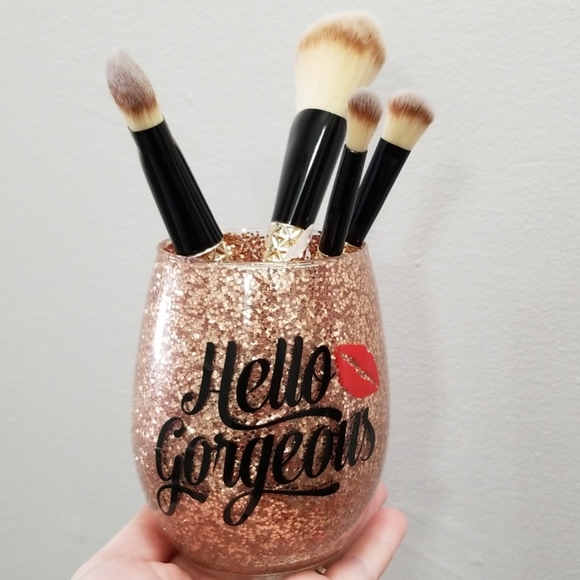New 3/$20 Hello Gorgeous Makeup Brush Holder